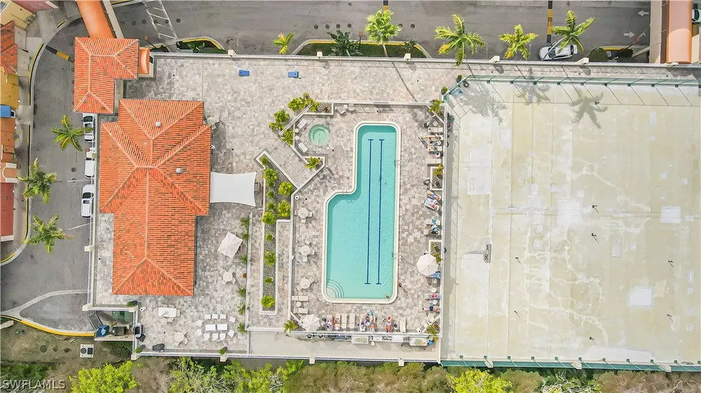 450 Bayfront Place Naples FL 34102