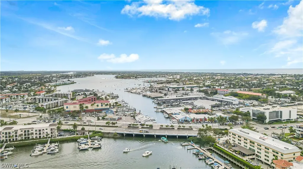 450 Bayfront Place Naples FL 34102