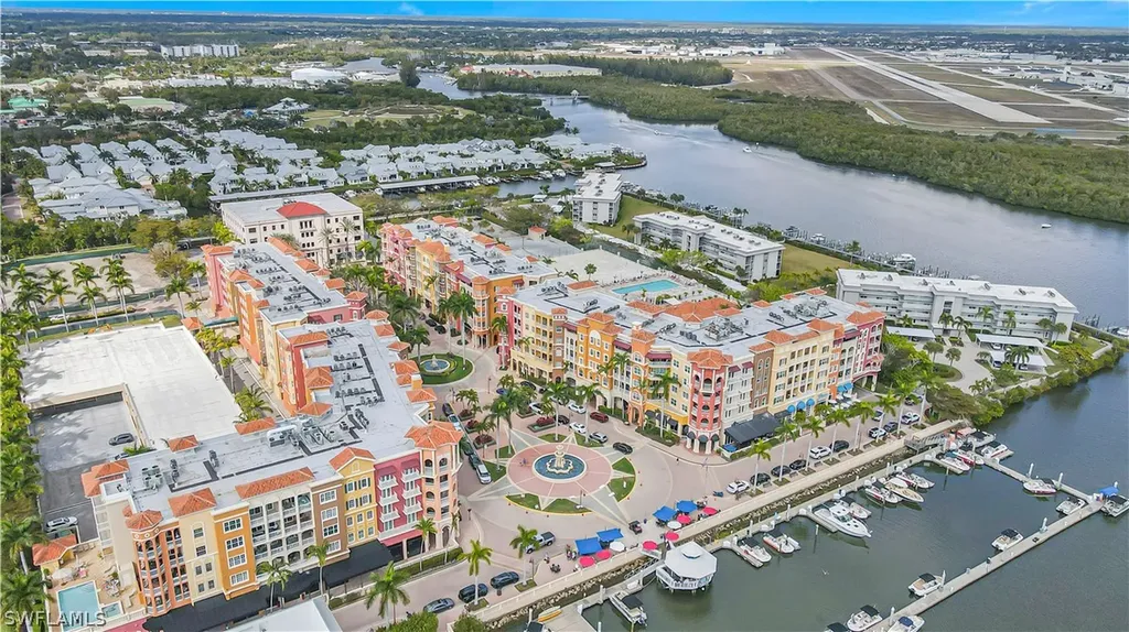 450 Bayfront Place Naples FL 34102