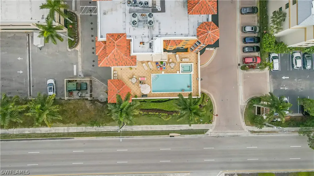 450 Bayfront Place Naples FL 34102