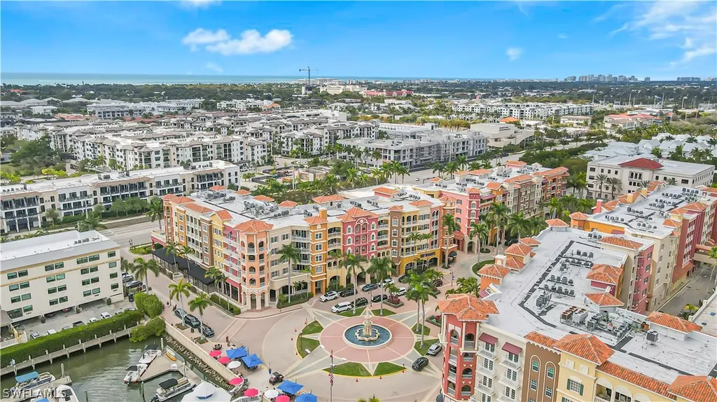 450 Bayfront Place Naples FL 34102