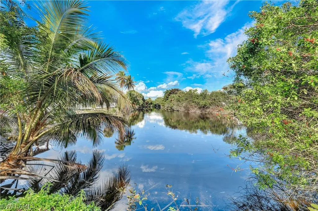 2540 47th Terrace SW Naples FL 34116