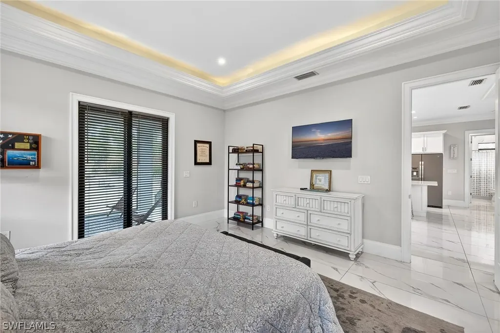 4233 4th Avenue NE Naples FL 34120
