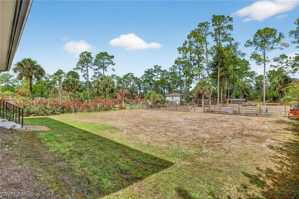 4233 4th Avenue NE Naples FL 34120