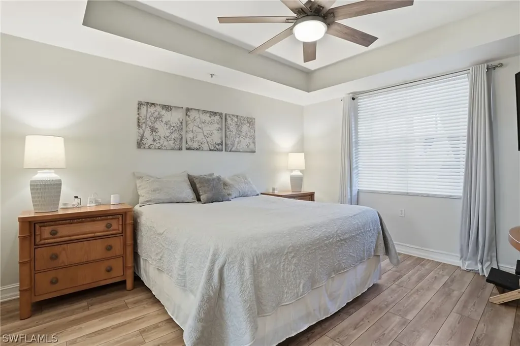 1882 Tarpon Bay Drive S Naples FL 34119