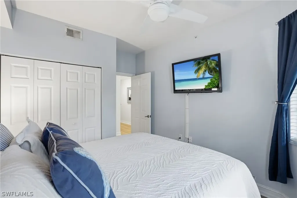 1882 Tarpon Bay Drive S Naples FL 34119