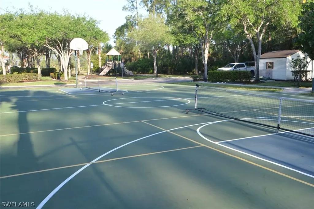 1882 Tarpon Bay Drive S Naples FL 34119