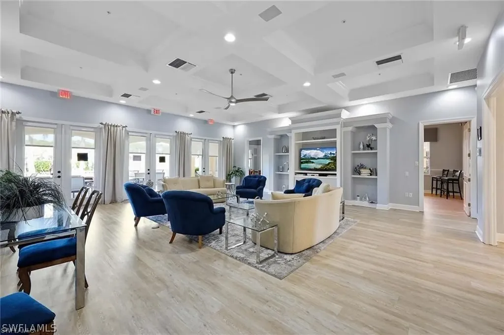1882 Tarpon Bay Drive S Naples FL 34119