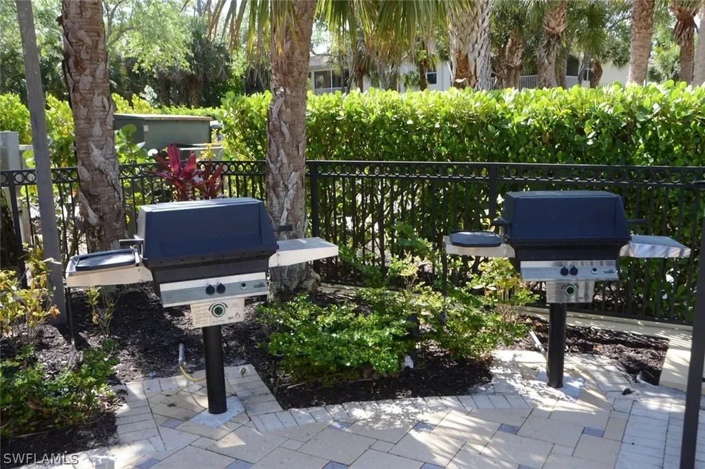 1882 Tarpon Bay Drive S Naples FL 34119