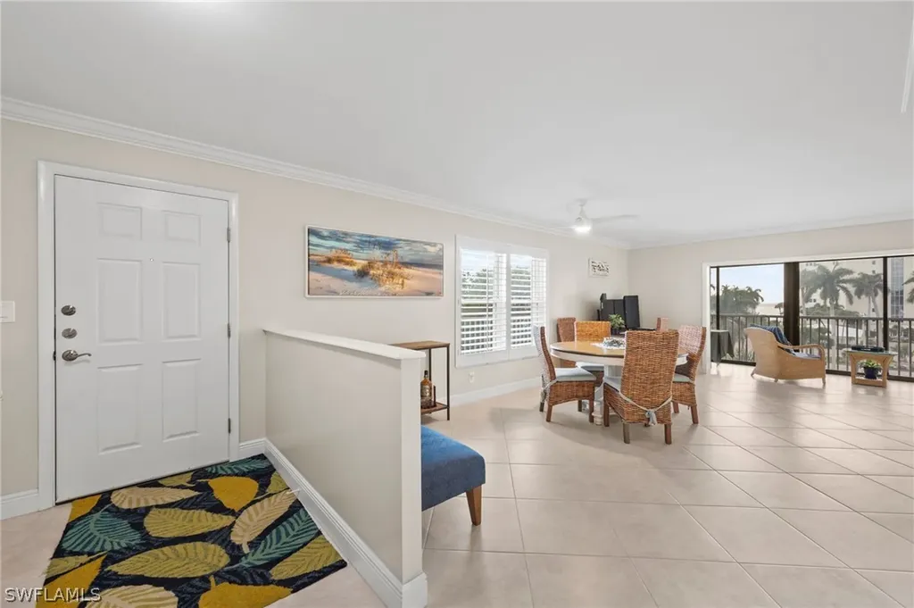 2880 Gulf Shore Boulevard N Naples FL 34103
