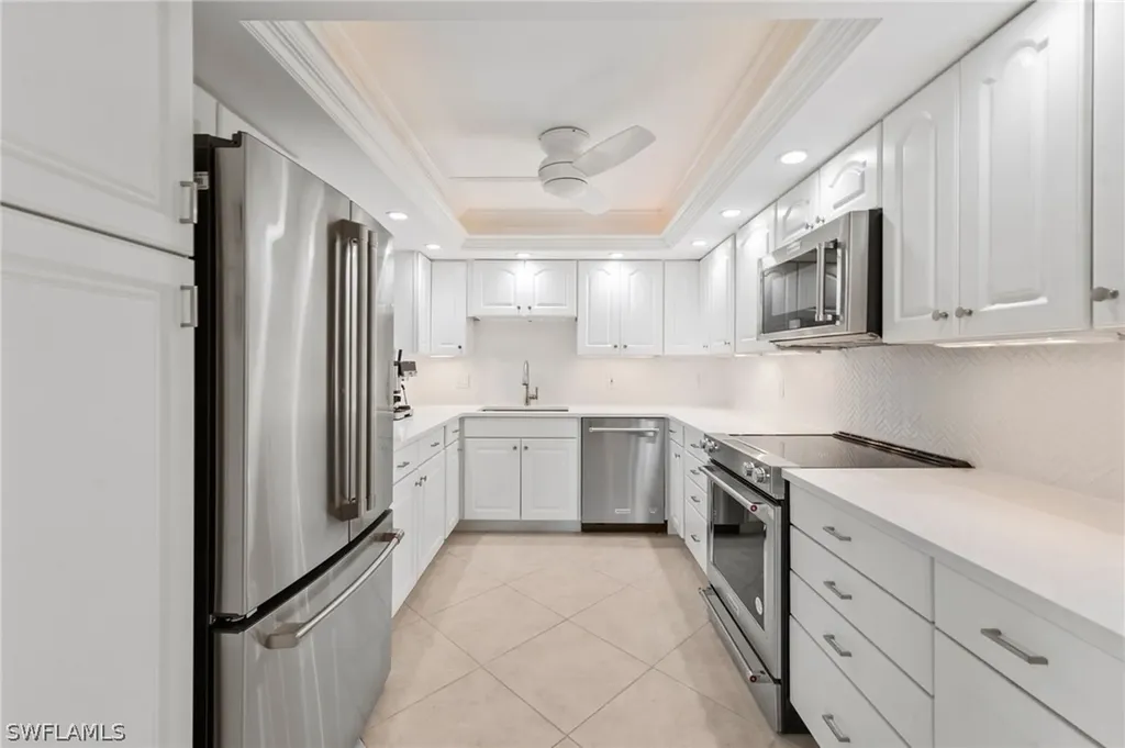 2880 Gulf Shore Boulevard N Naples FL 34103