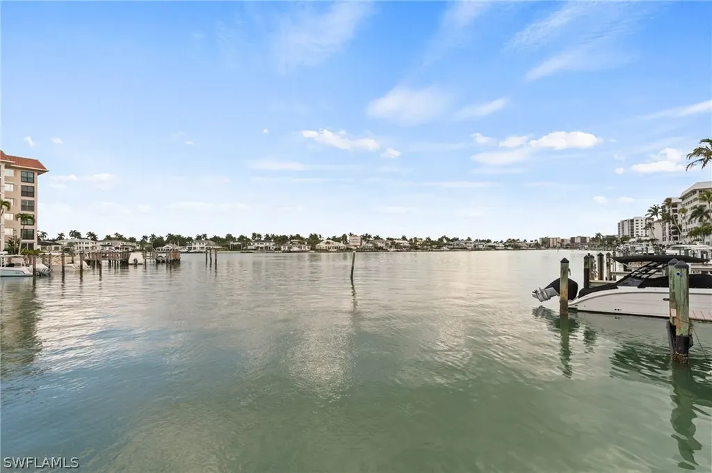 2880 Gulf Shore Boulevard N Naples FL 34103