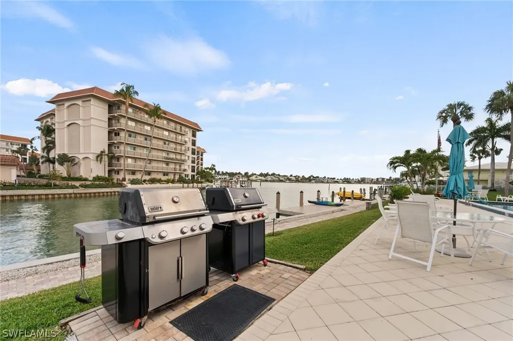 2880 Gulf Shore Boulevard N Naples FL 34103