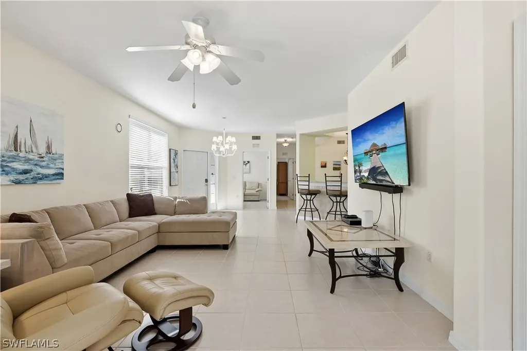 9575 Hemingway Lane Fort Myers FL 33913