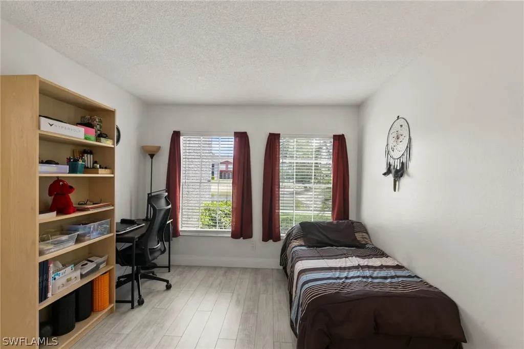 201 Santa Clara Drive Naples FL 34104