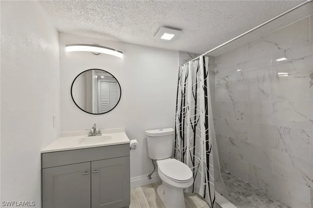201 Santa Clara Drive Naples FL 34104