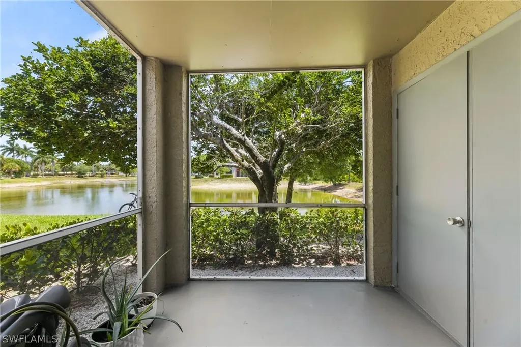 201 Santa Clara Drive Naples FL 34104
