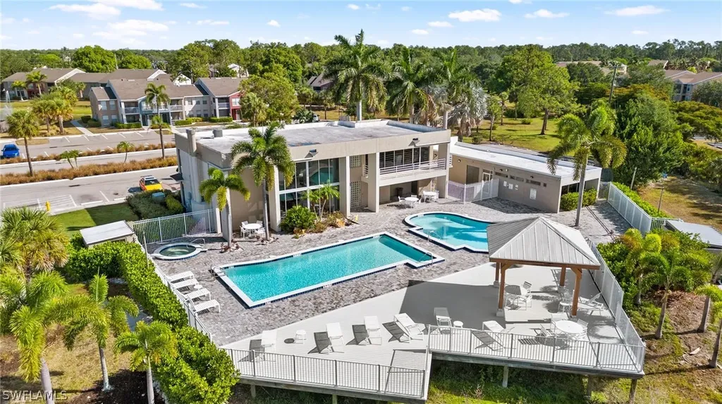 201 Santa Clara Drive Naples FL 34104