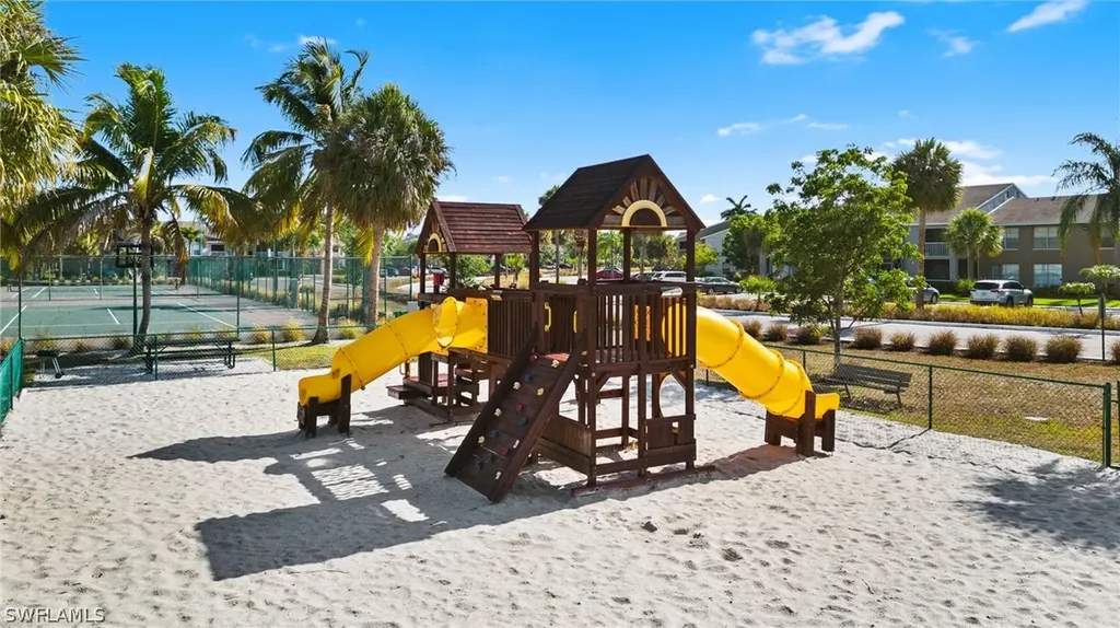 201 Santa Clara Drive Naples FL 34104