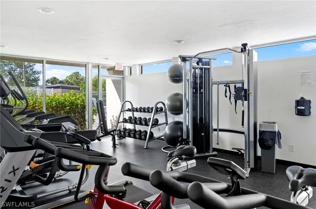 201 Santa Clara Drive Naples FL 34104