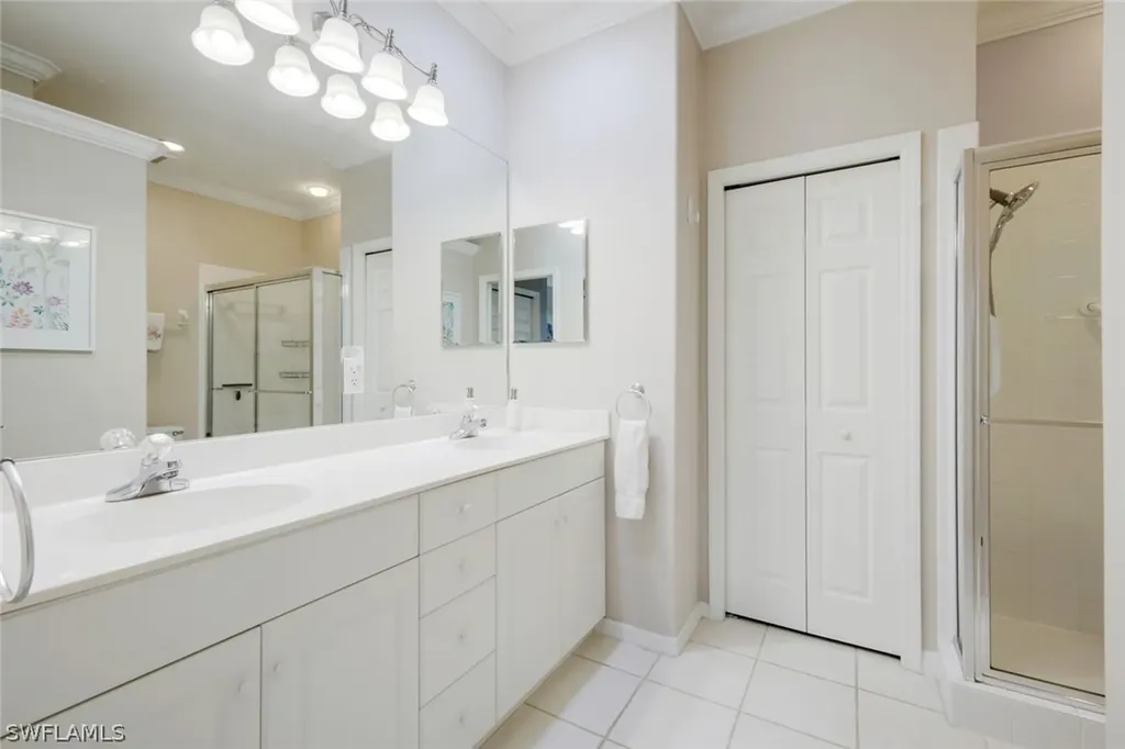 8253 Parkstone Place Naples FL 34120