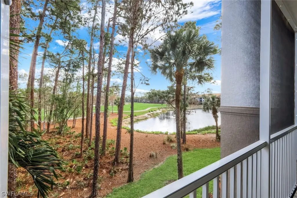 8253 Parkstone Place Naples FL 34120