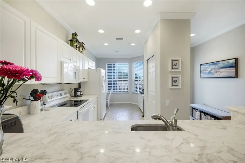 8253 Parkstone Place Naples FL 34120