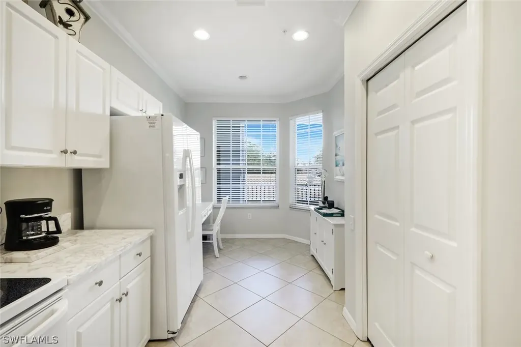 8253 Parkstone Place Naples FL 34120
