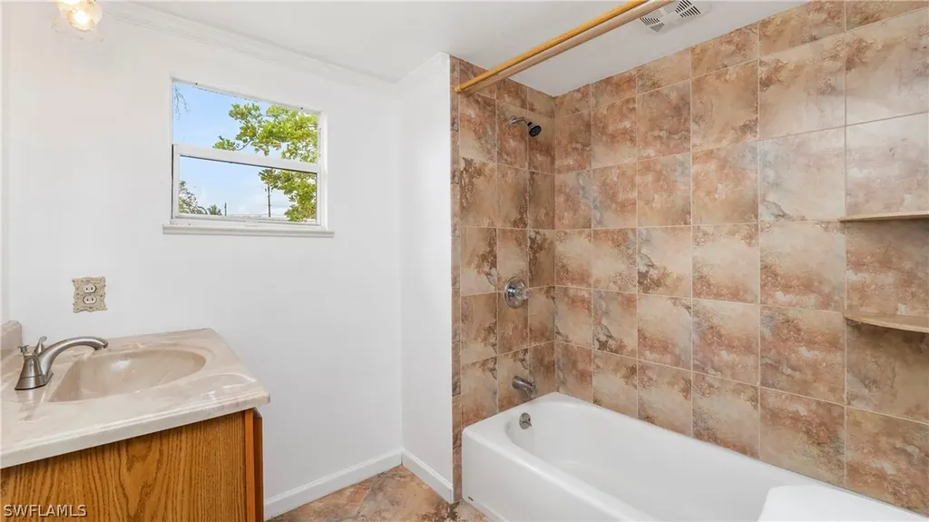 171 Grassy Key Lane Naples FL 34114