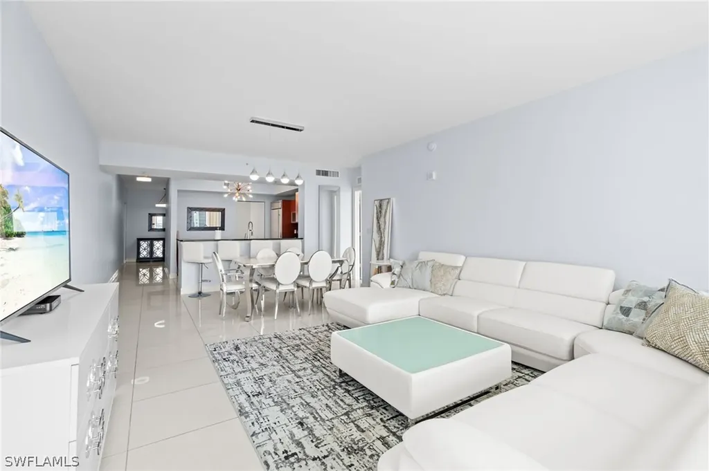 3000 Oasis Grand Boulevard Fort Myers FL 33916