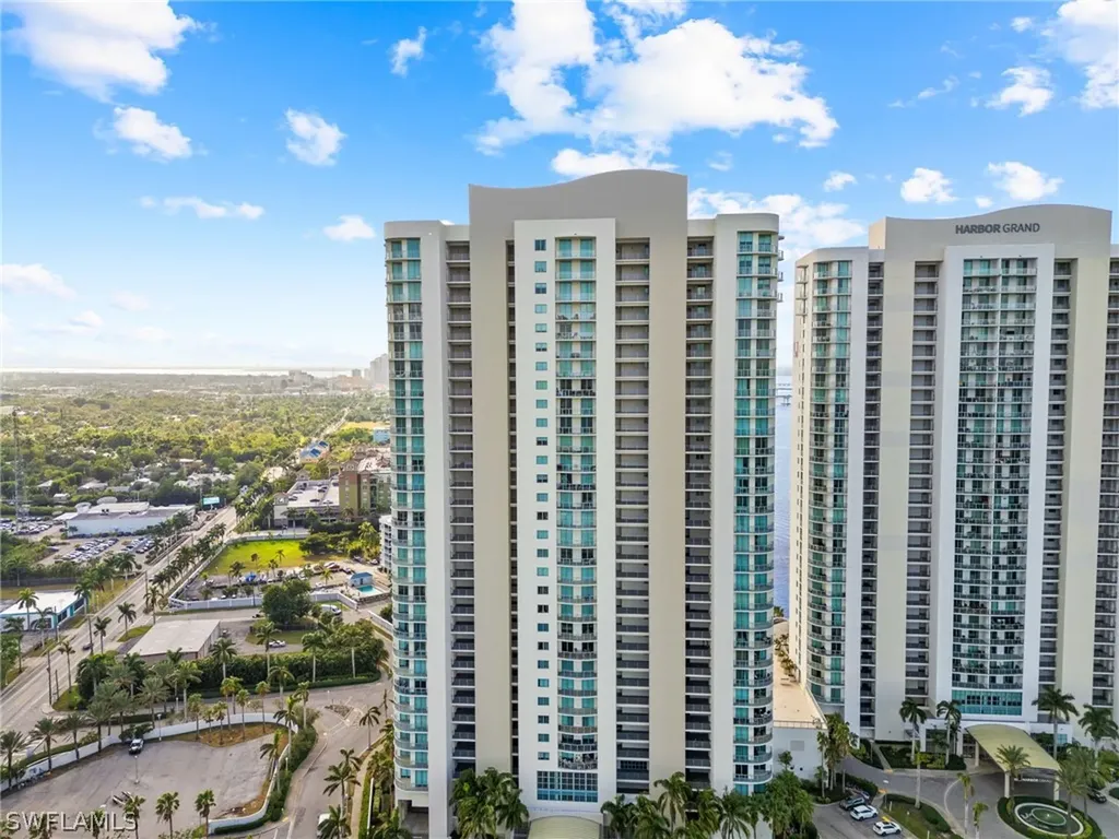 3000 Oasis Grand Boulevard Fort Myers FL 33916