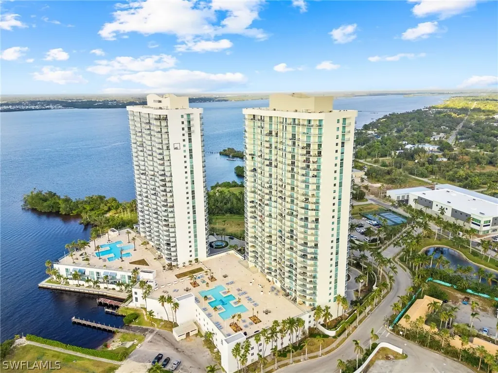3000 Oasis Grand Boulevard Fort Myers FL 33916