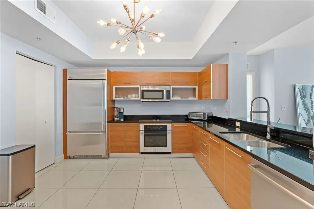 3000 Oasis Grand Boulevard Fort Myers FL 33916