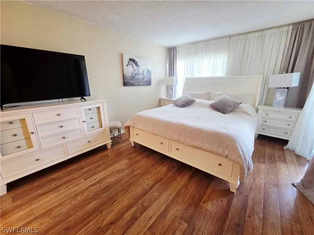 1086 Forest Lakes Drive Naples FL 34105