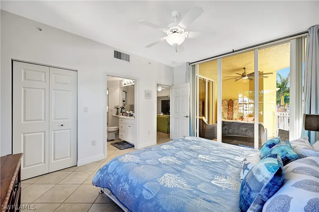 410 Bayfront Place Naples FL 34102
