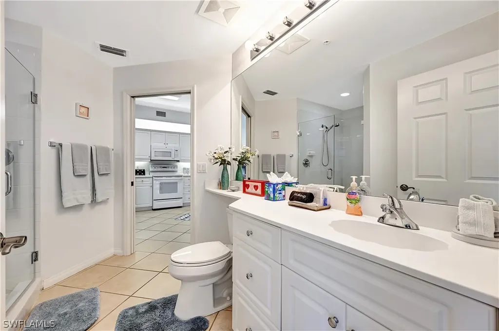 410 Bayfront Place Naples FL 34102