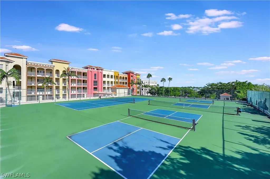 410 Bayfront Place Naples FL 34102