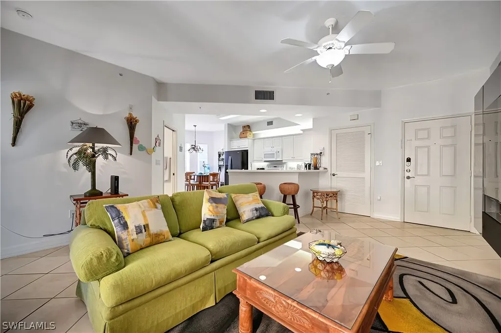 410 Bayfront Place Naples FL 34102