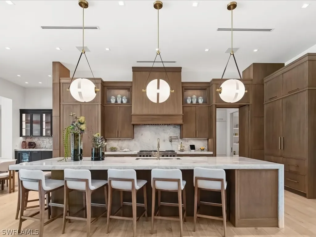 117 West Street Naples FL 34108