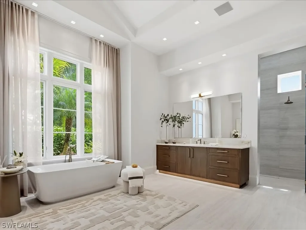 117 West Street Naples FL 34108