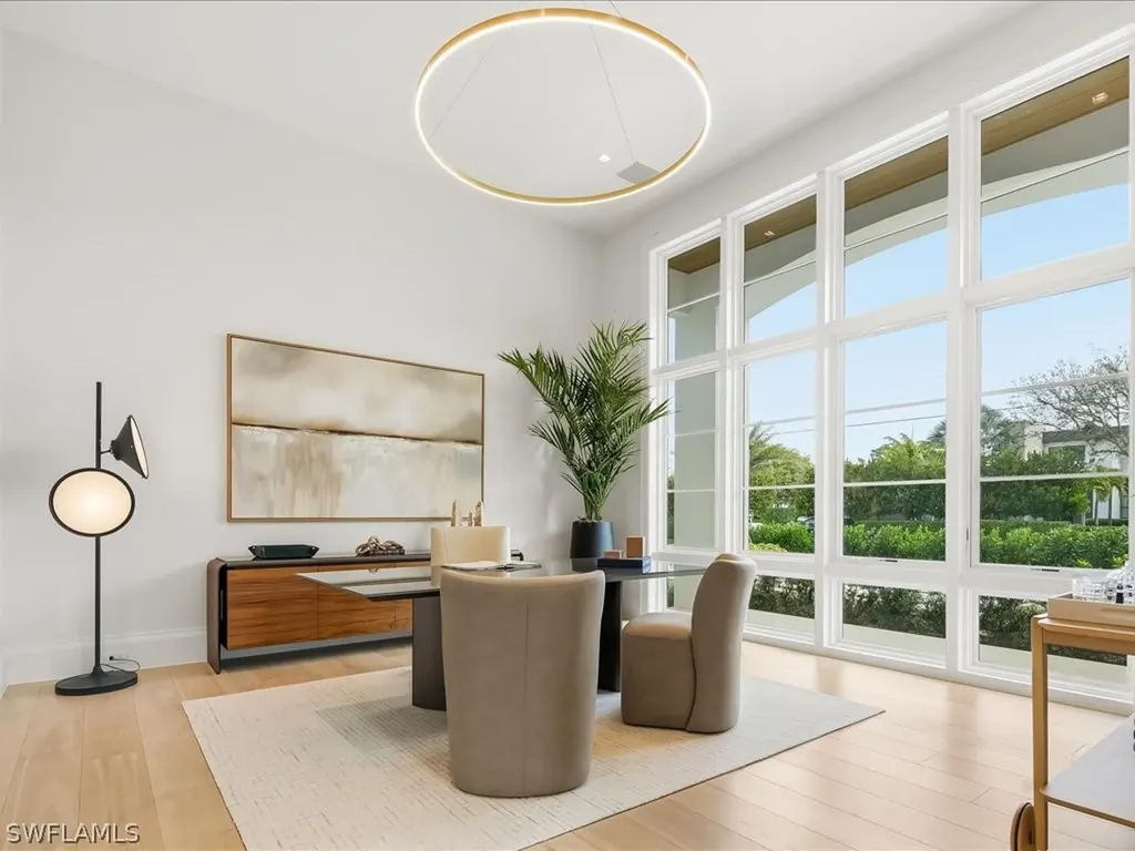 117 West Street Naples FL 34108