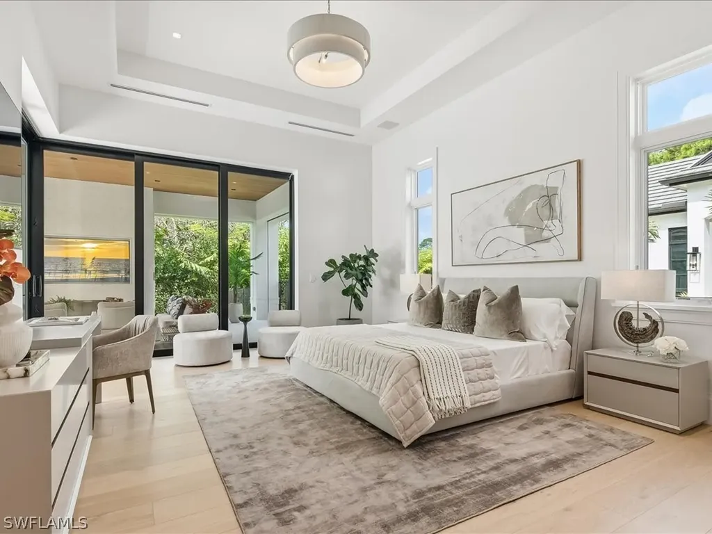 117 West Street Naples FL 34108