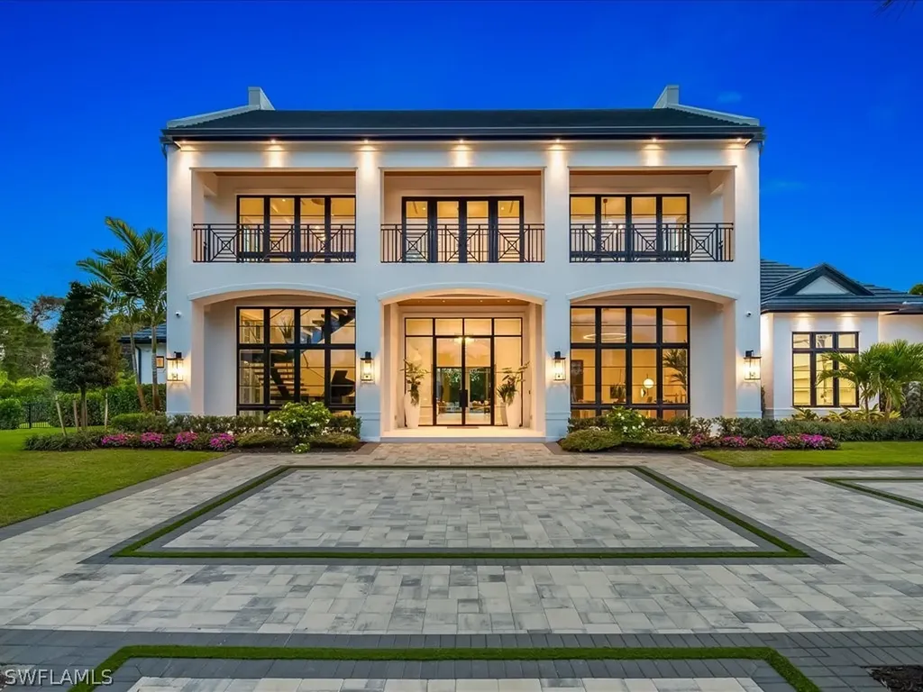 117 West Street Naples FL 34108