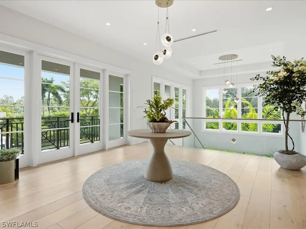 117 West Street Naples FL 34108
