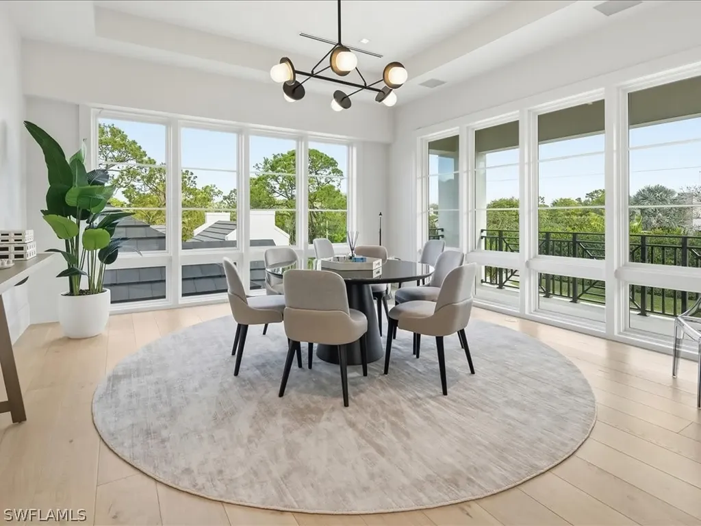 117 West Street Naples FL 34108