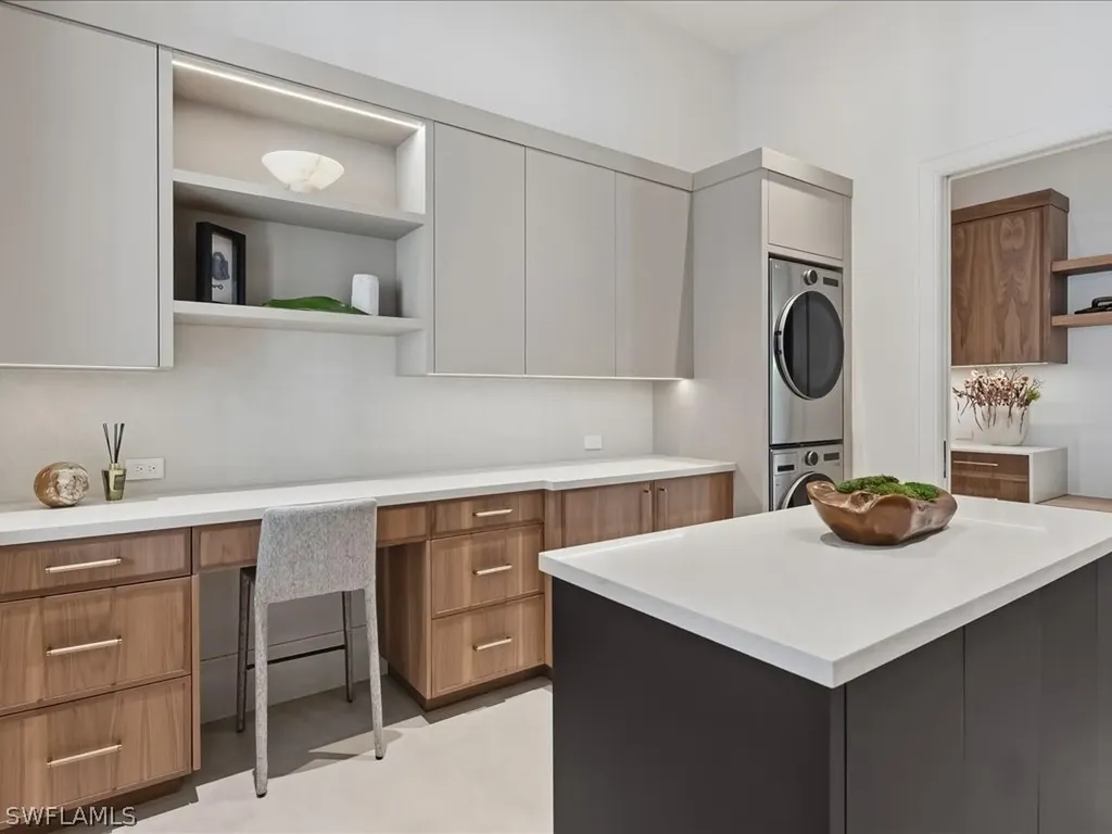 117 West Street Naples FL 34108