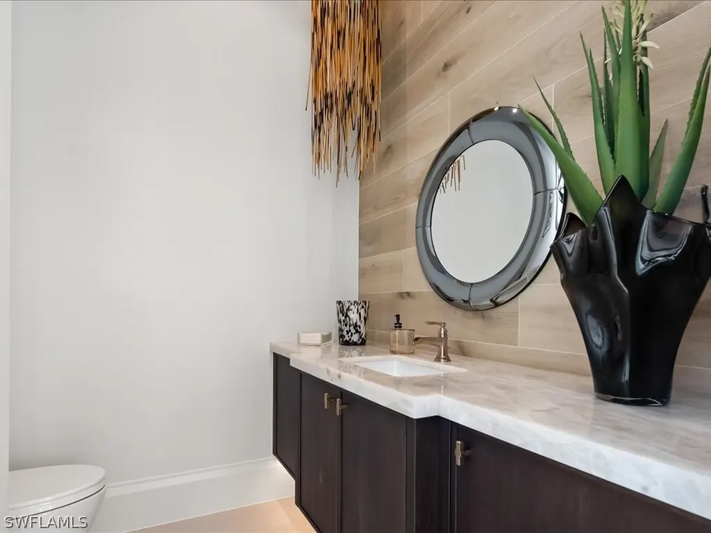 117 West Street Naples FL 34108