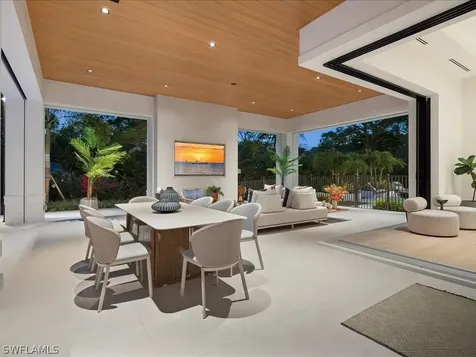 117 West Street Naples FL 34108