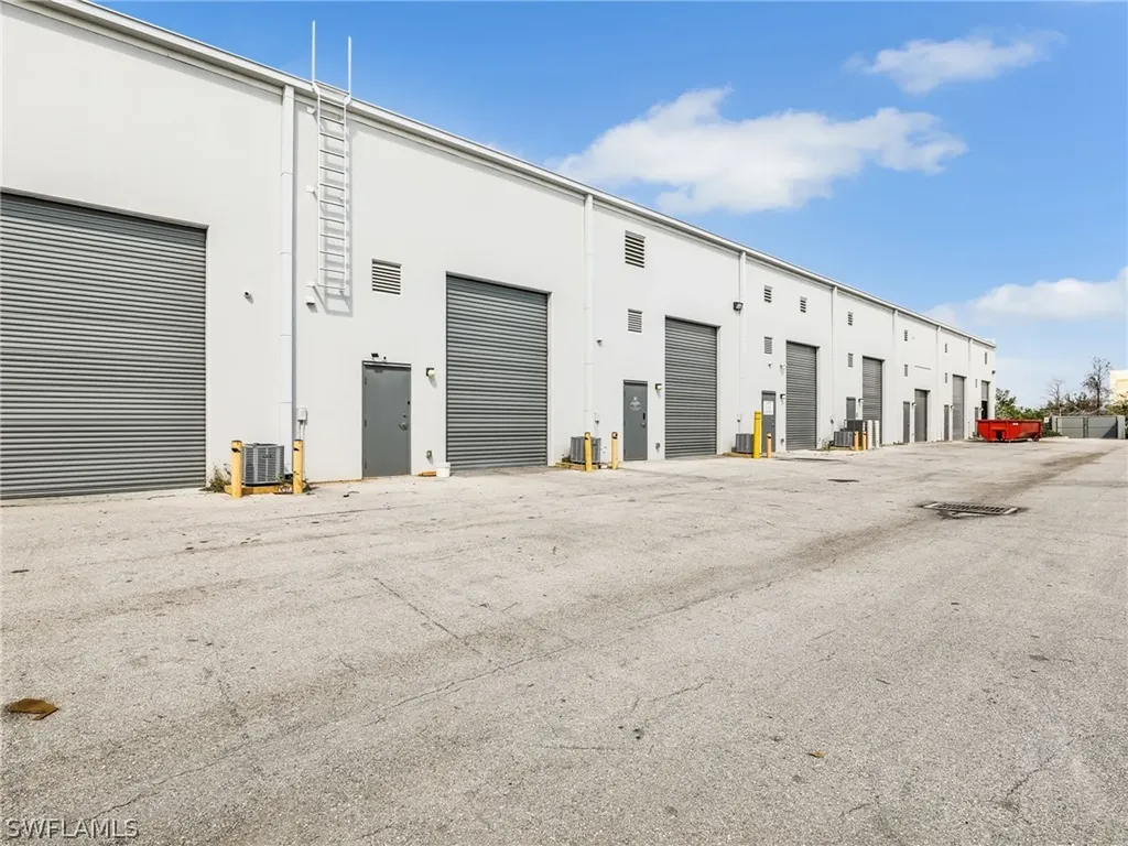 8821 Business Park Drive Fort Myers FL 33912