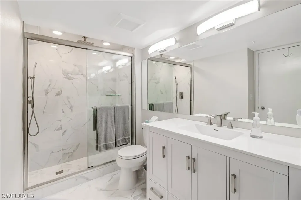1265 Wildwood Lakes Boulevard Naples FL 34104